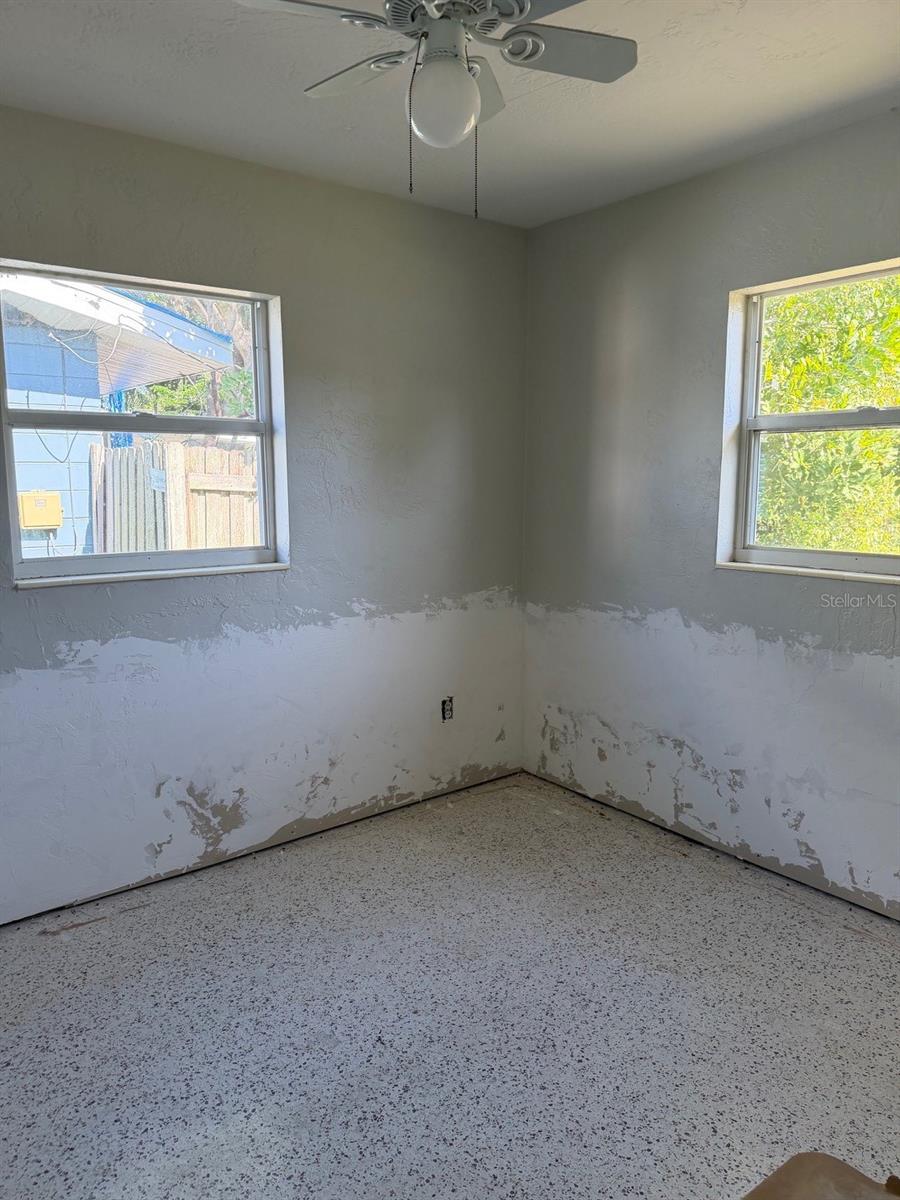 SNELL SHORES MANOR - Residential