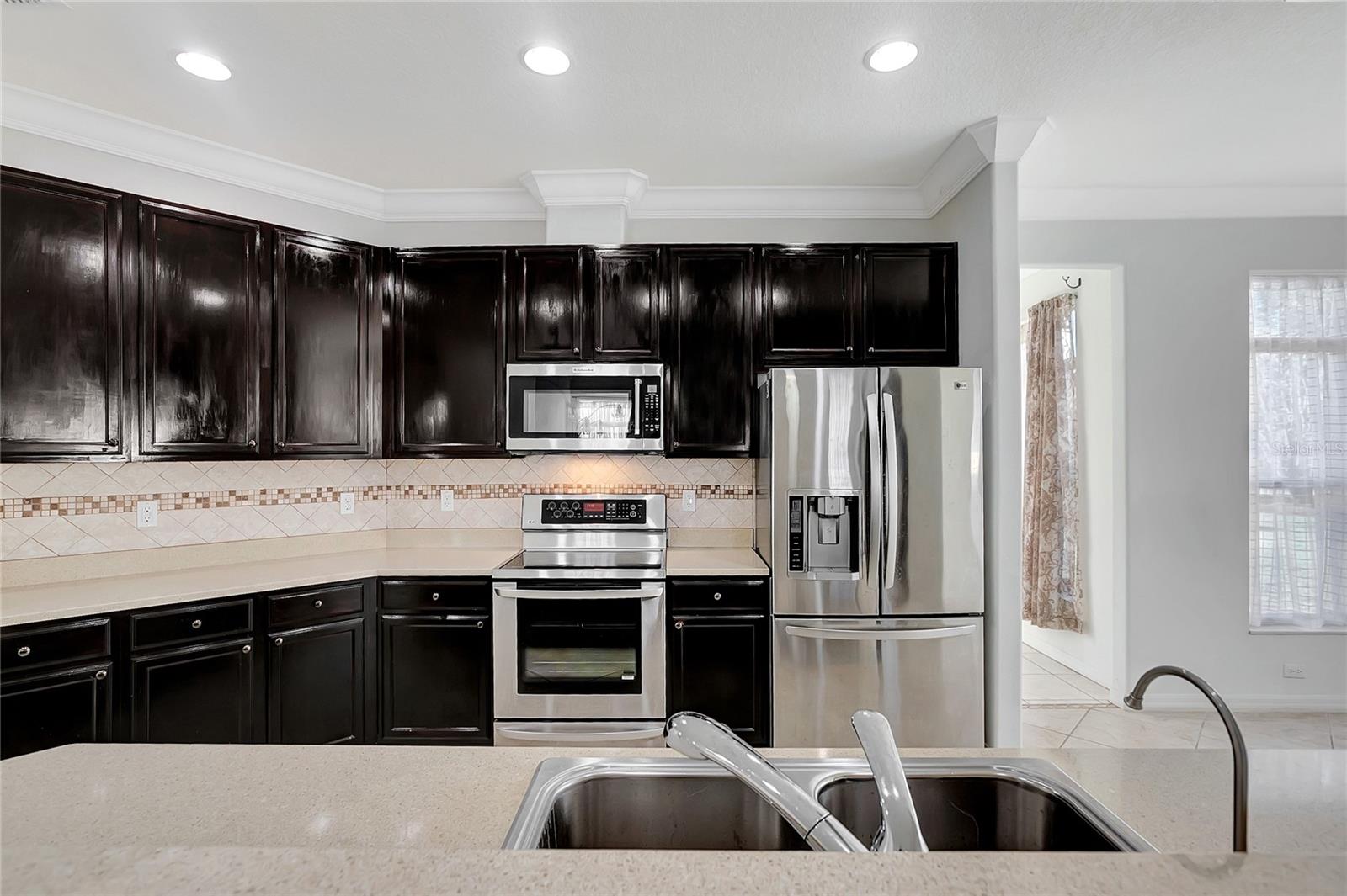 CARROLLWOOD CROSSING - Residential