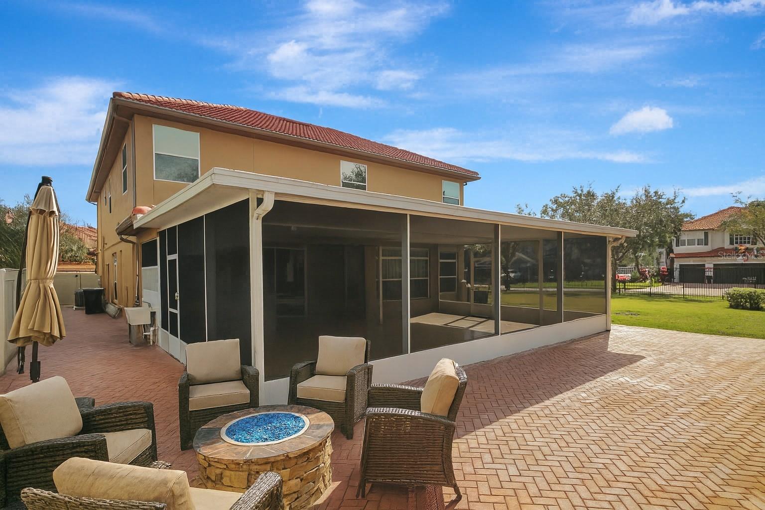 CARROLLWOOD CROSSING - Residential