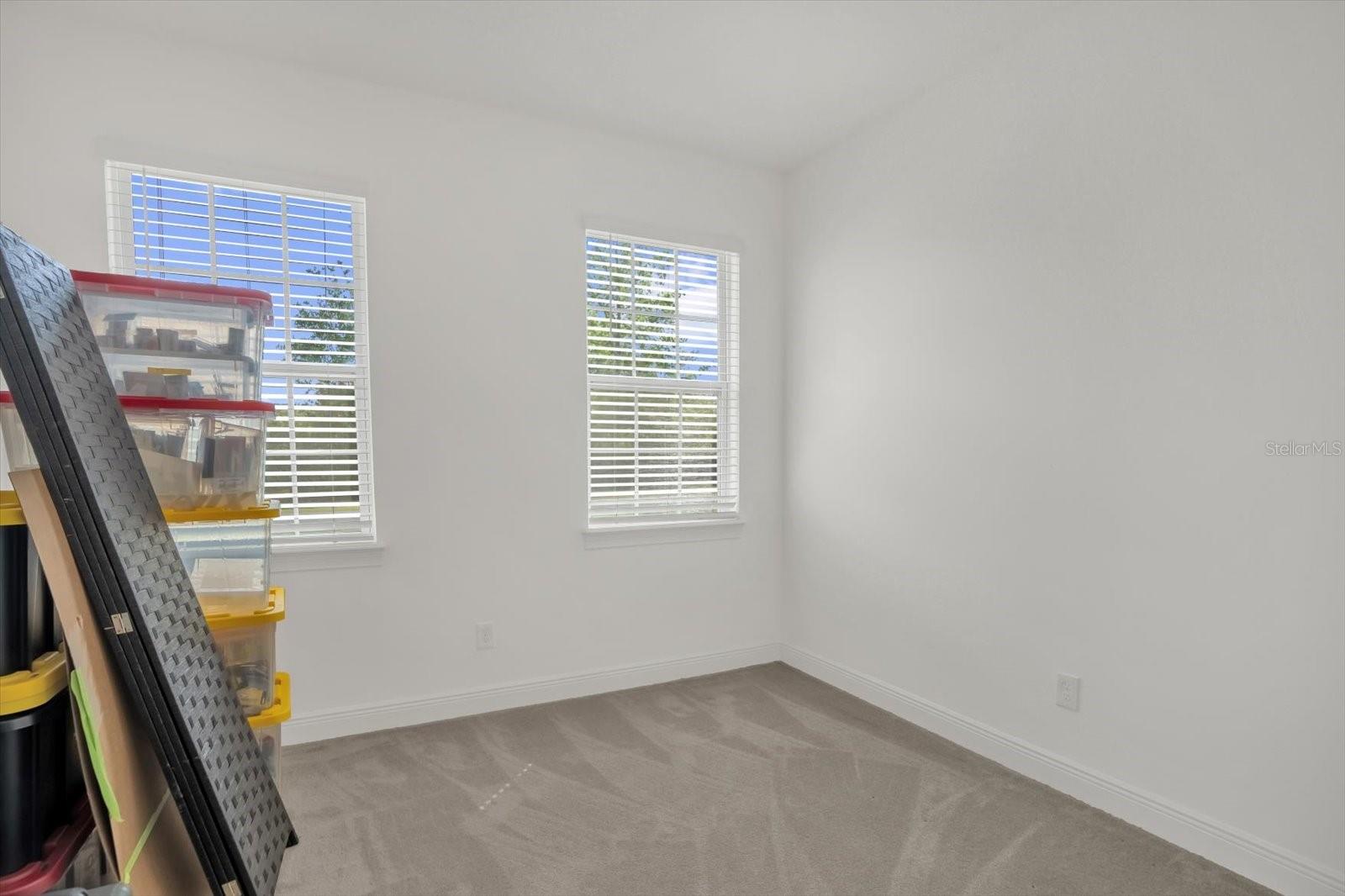 HOWEY PALM GARDENS - Residential