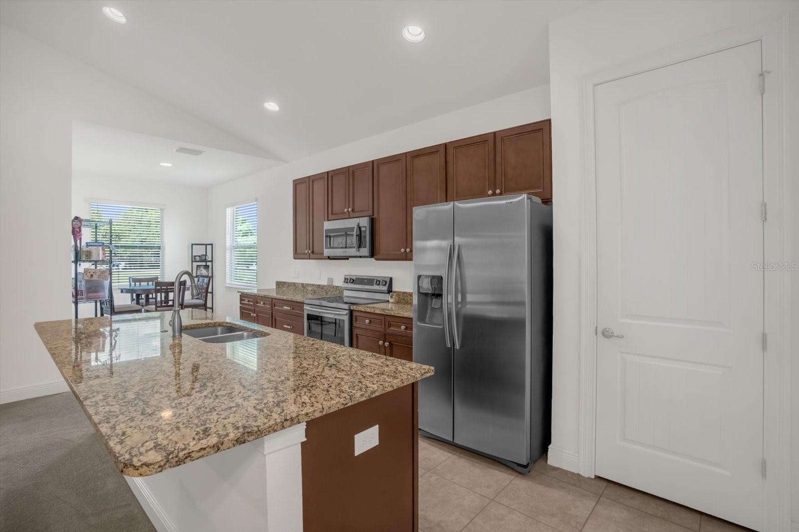 HOWEY PALM GARDENS - Residential