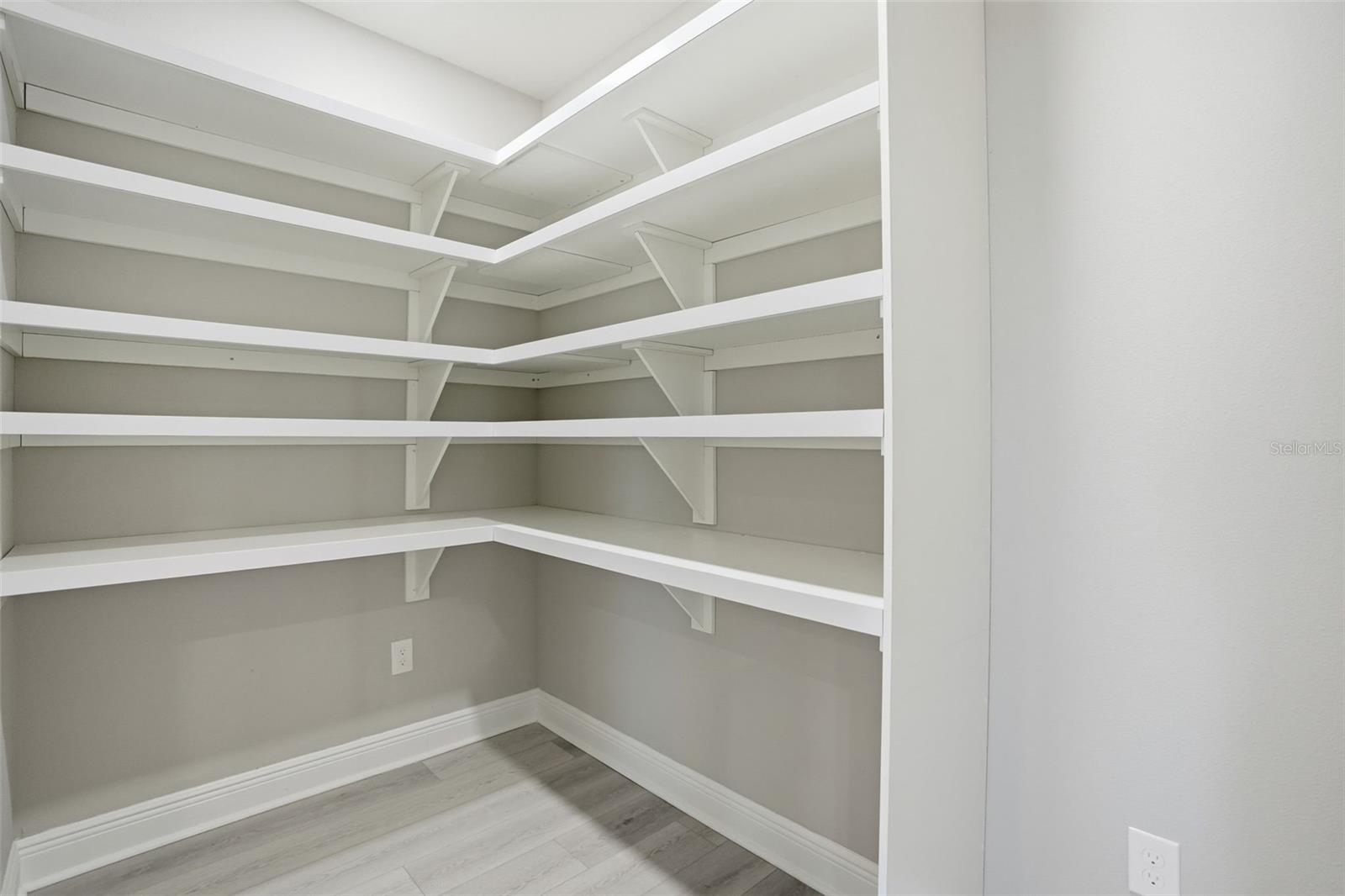 WOODLAND WATERS PH 6 - Residential