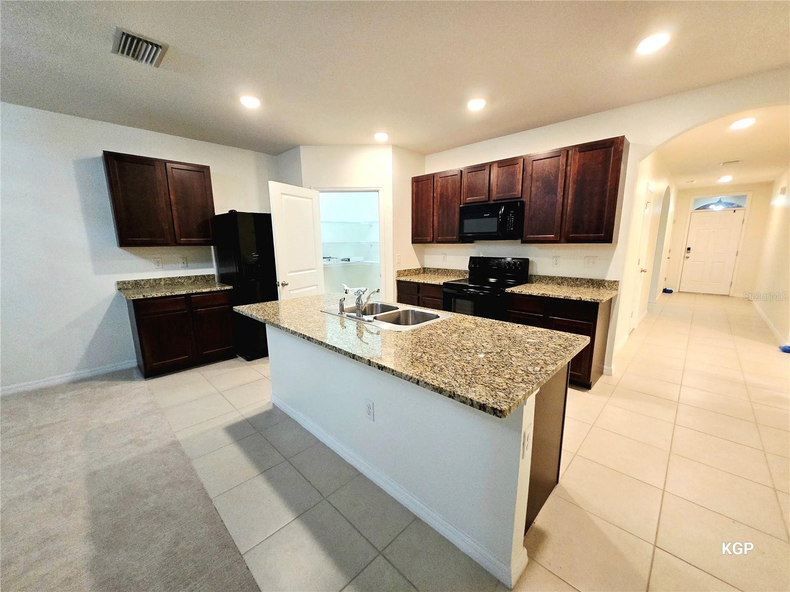 CARRIAGE POINTE SOUTH PH 2D3 - Residential