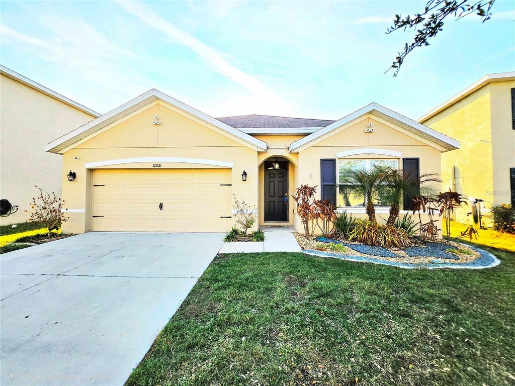 Photo of 12021 Gillingham Harbor Lane, Gibsonton, FL 33534 (MLS # N6142490)