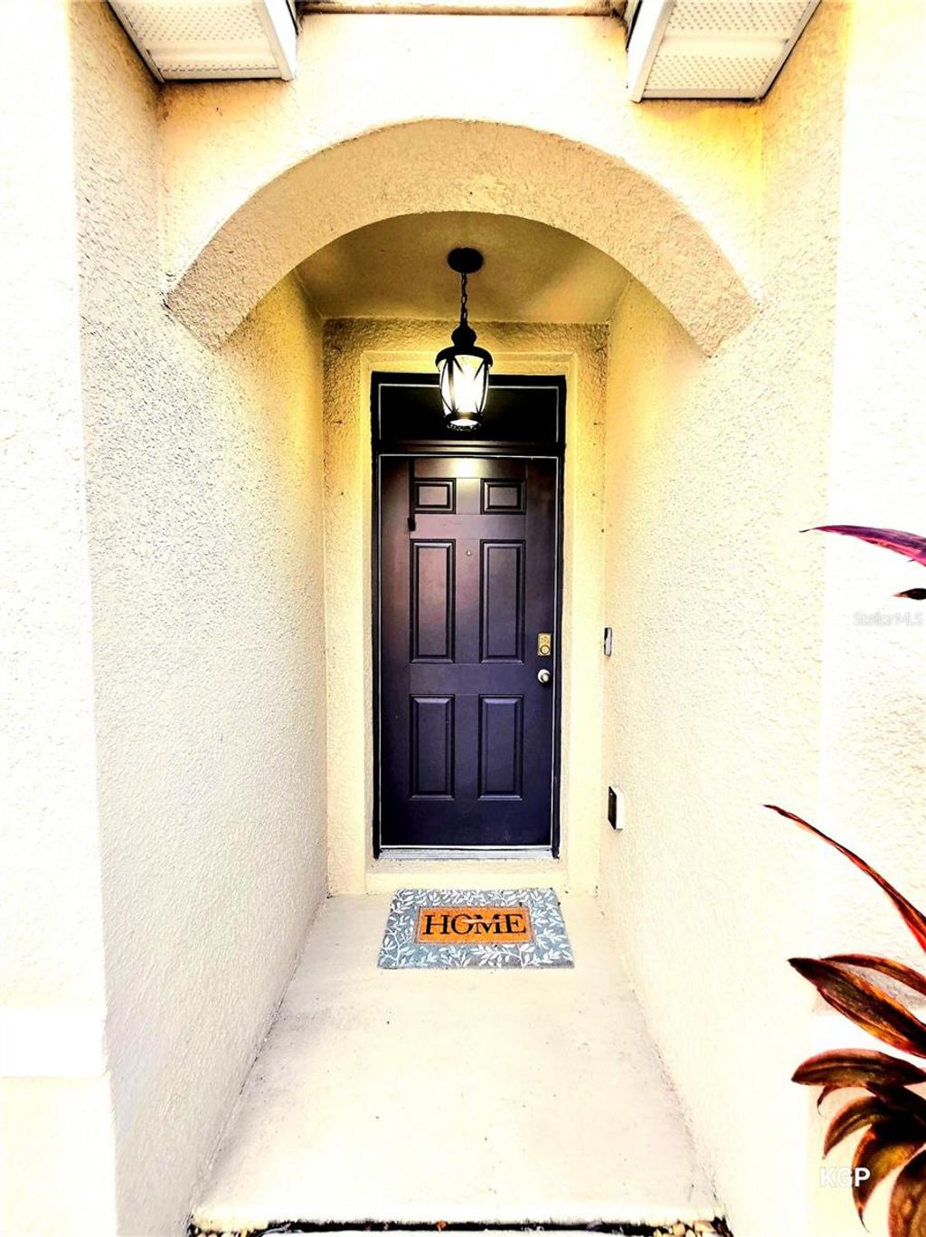 Photo of 12021 Gillingham Harbor Lane, Gibsonton, FL 33534 (MLS # N6142490)