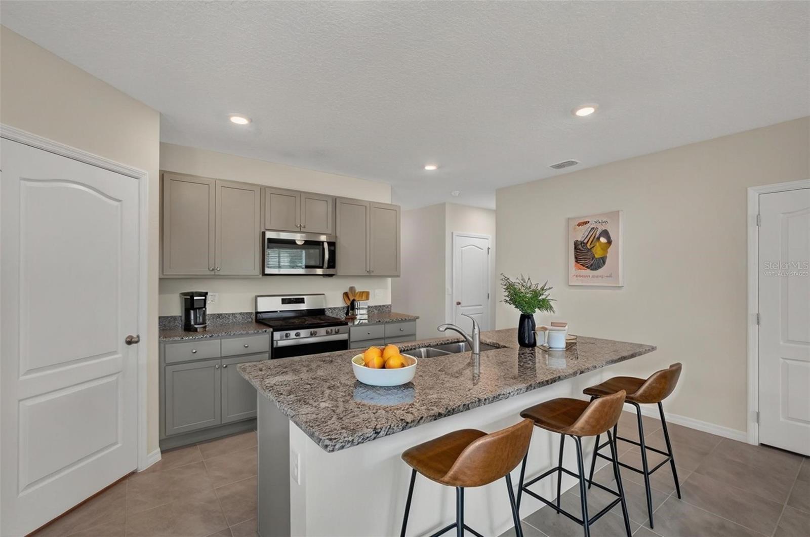 COTTAGES/SANDERS GROVE - Residential