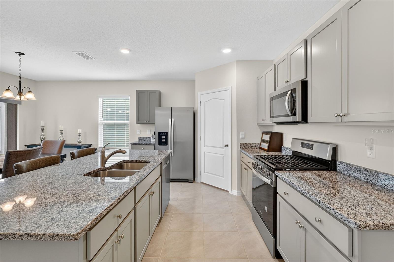 COTTAGES/SANDERS GROVE - Residential