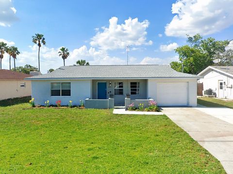 Photo of 8611 Longboat Lane, Hudson, FL 34667 (MLS # TB8454654)