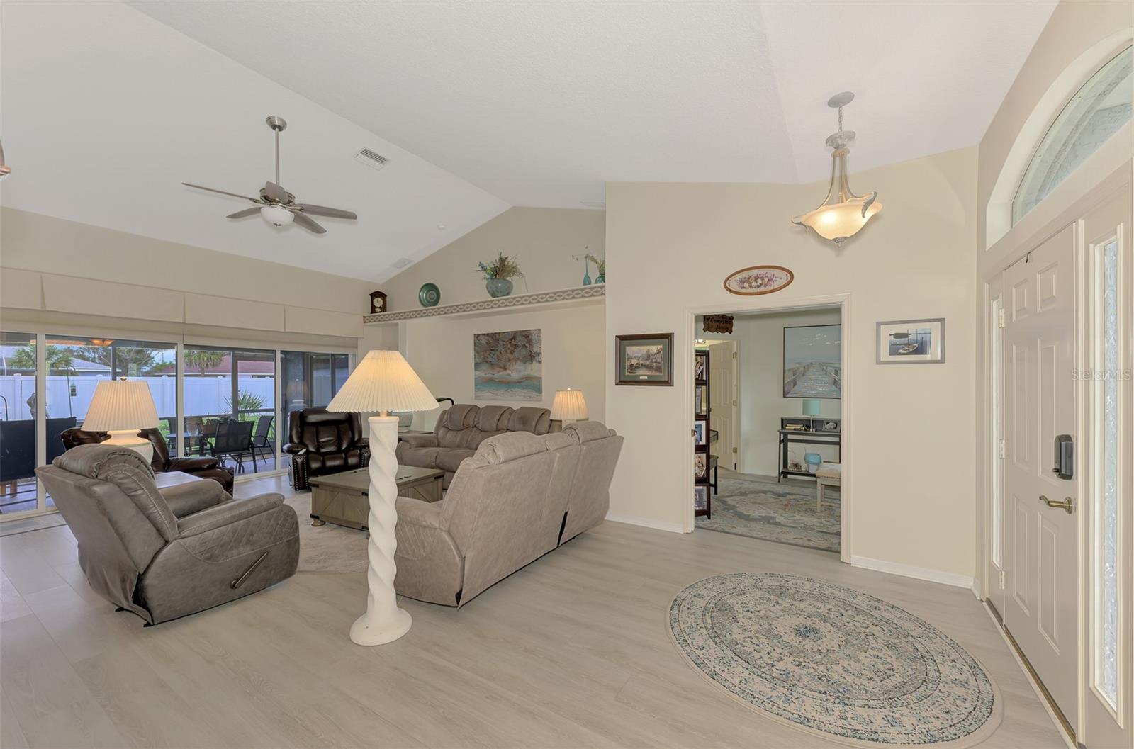 CHARLESTON PARK - Residential