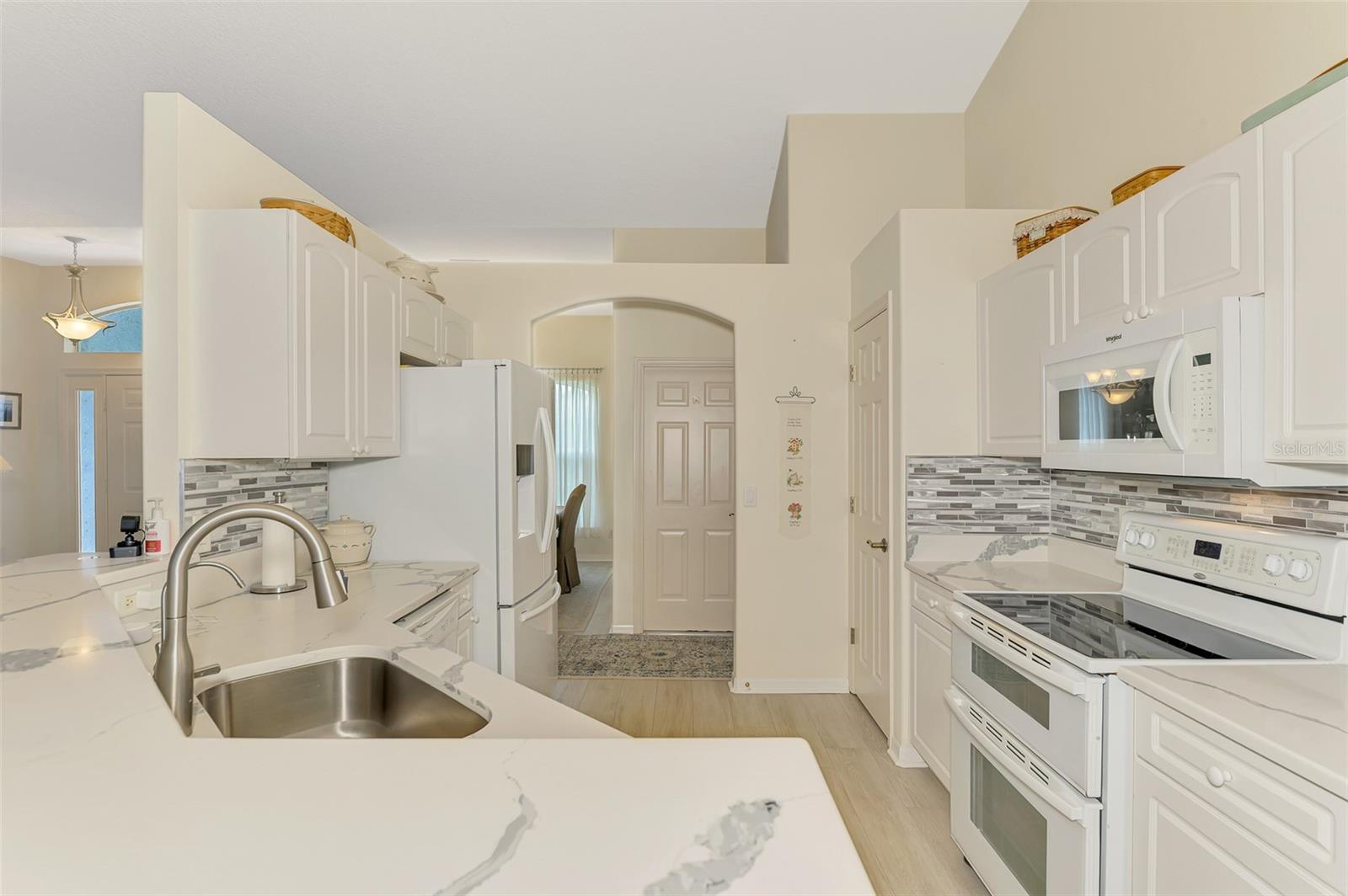 CHARLESTON PARK - Residential