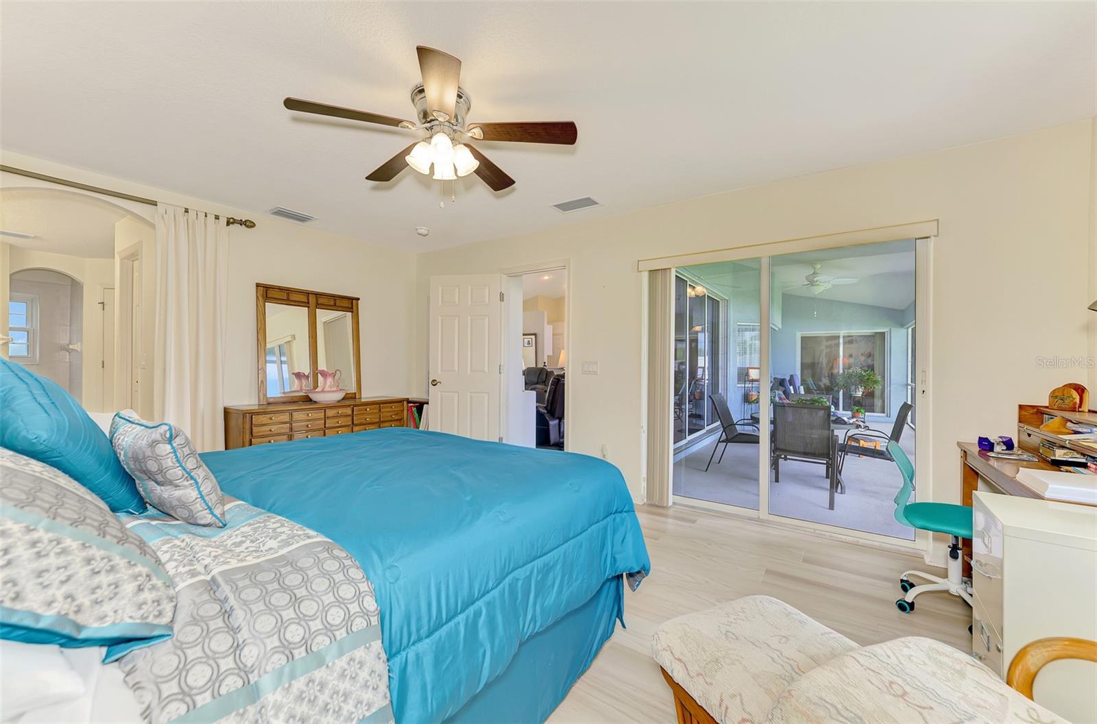 CHARLESTON PARK - Residential