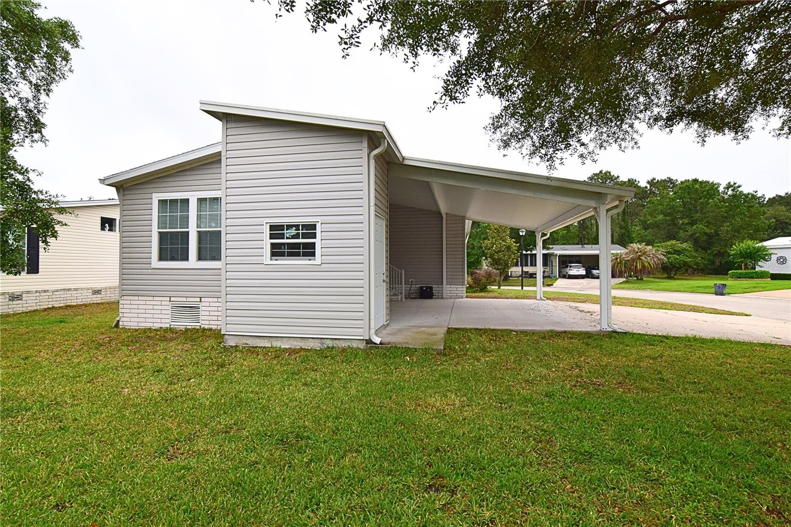 3678 COCONUT PALM CIRCLE
