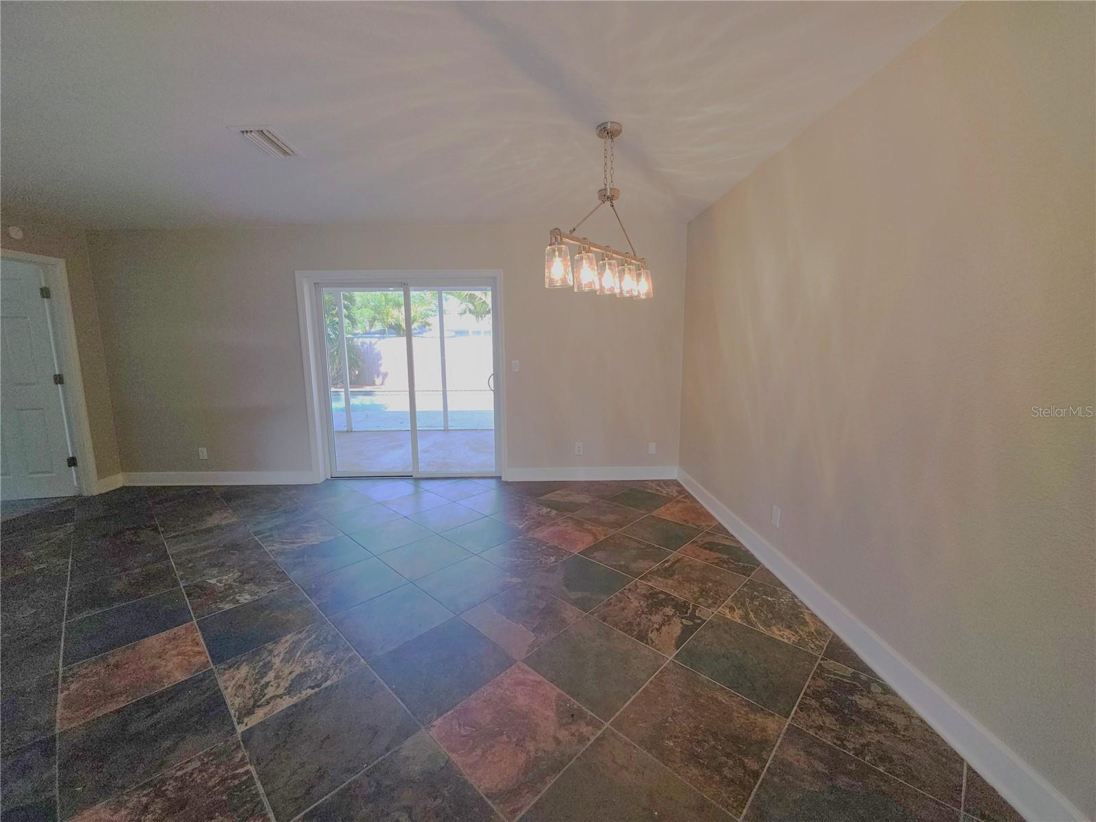 SEMINOLE WOODLANDS - Residential