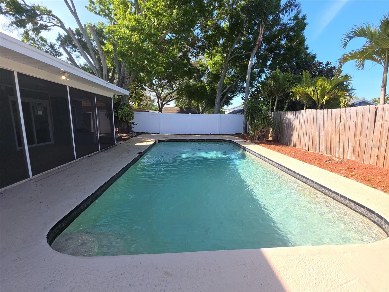 SEMINOLE WOODLANDS - Residential