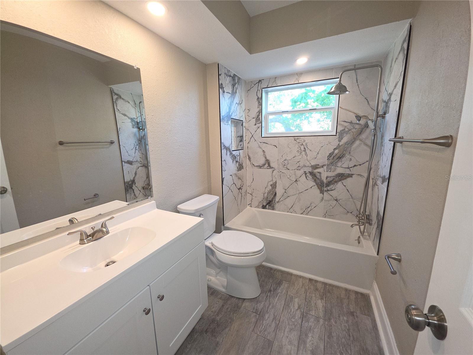 SEMINOLE WOODLANDS - Residential