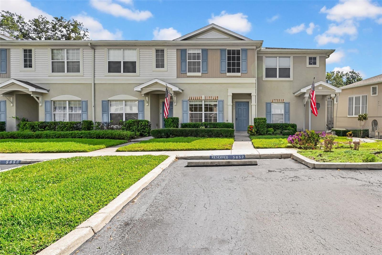 ENJOY THE FULL FISHHAWK LIFESTYLE in this beautifully updated 2-bedroom, 2.5-bath townhome nestled in the desirable gated community of FishHawk Ridge! This home is move-in ready with new luxury vinyl plank flooring, modernized kitchen and bathrooms, and a private screened lanai backing up to peaceful greenery—no rear neighbors! Just steps from the community pool and playground, you’ll love the convenience and the setting.
Inside, the layout features a dining space that flows into a central kitchen with granite countertops, wood cabinetry, undermount sink, and stainless steel appliances. A half bath is located downstairs, perfect for guests, while upstairs you’ll find two spacious bedrooms, each with its own updated en-suite bath. A laundry closet with washer/dryer and a built-in desk nook in the hallway add to the functionality.
With a low monthly HOA of just $175, exterior maintenance is covered, giving you more time to enjoy the lifestyle FishHawk is known for—resort-style pools, scenic trails, sports courts, fitness centers, clubhouses, playgrounds, and top-rated schools. Reserved parking is right outside your door with additional guest spots nearby.
Live easy. Live upgraded. Live FishHawk.