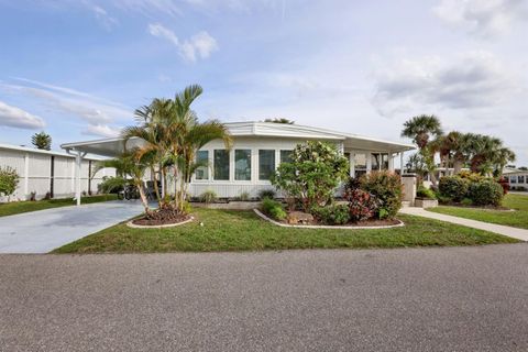 A home in PORT CHARLOTTE