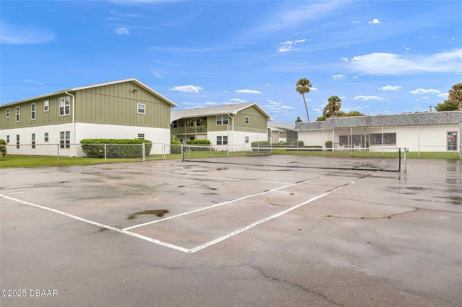 HOLLY SQUARE CONDO - Residential