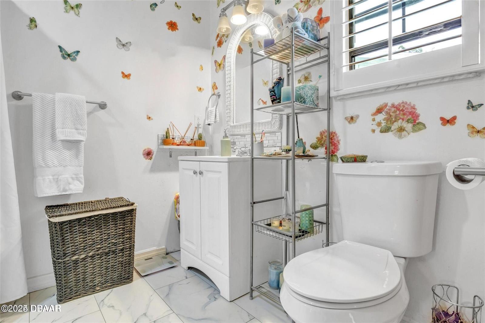 HOLLY SQUARE CONDO - Residential