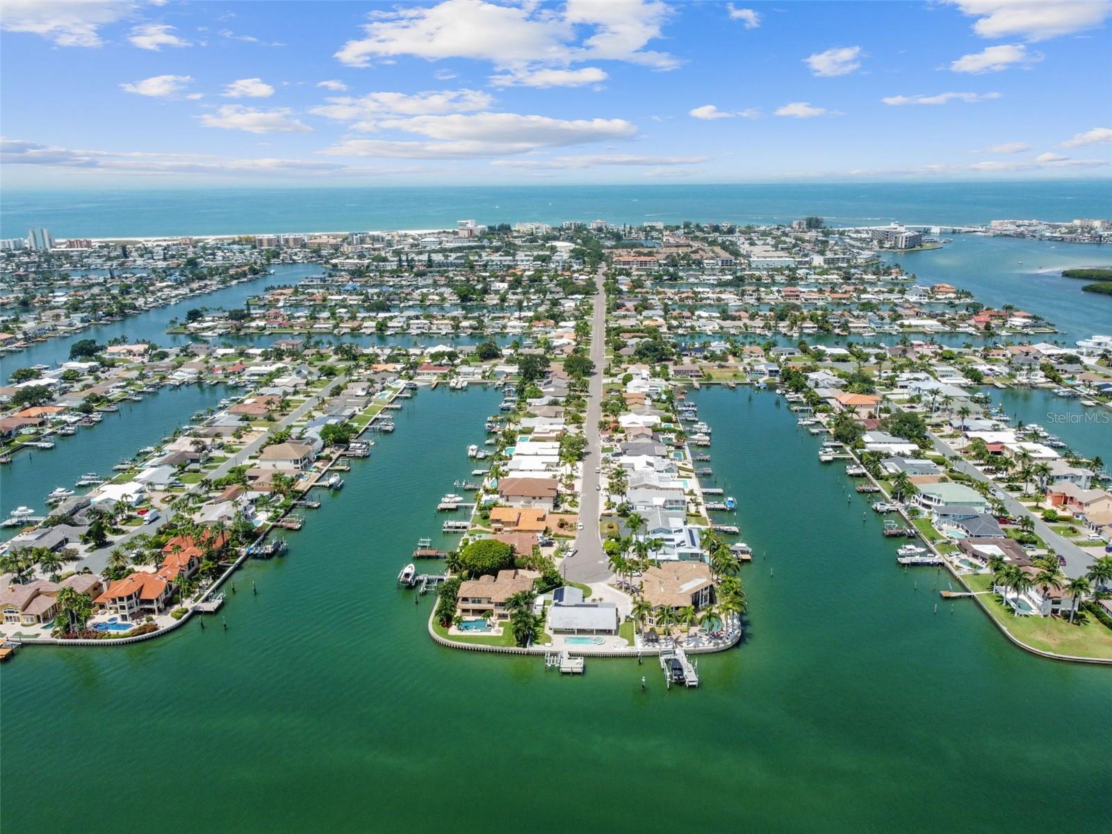 CAPRI ISLE - Residential