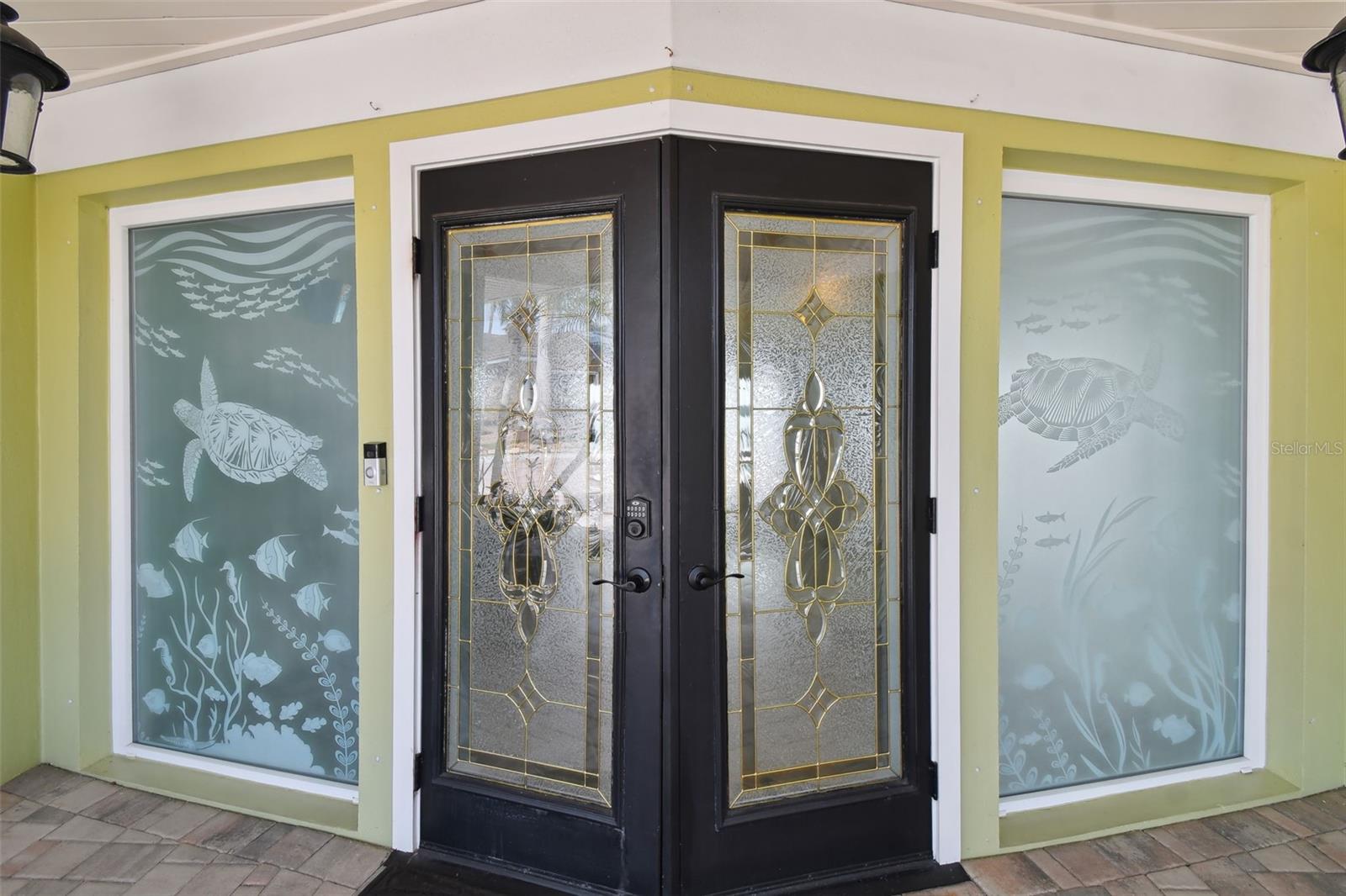 CAPRI ISLE - Residential