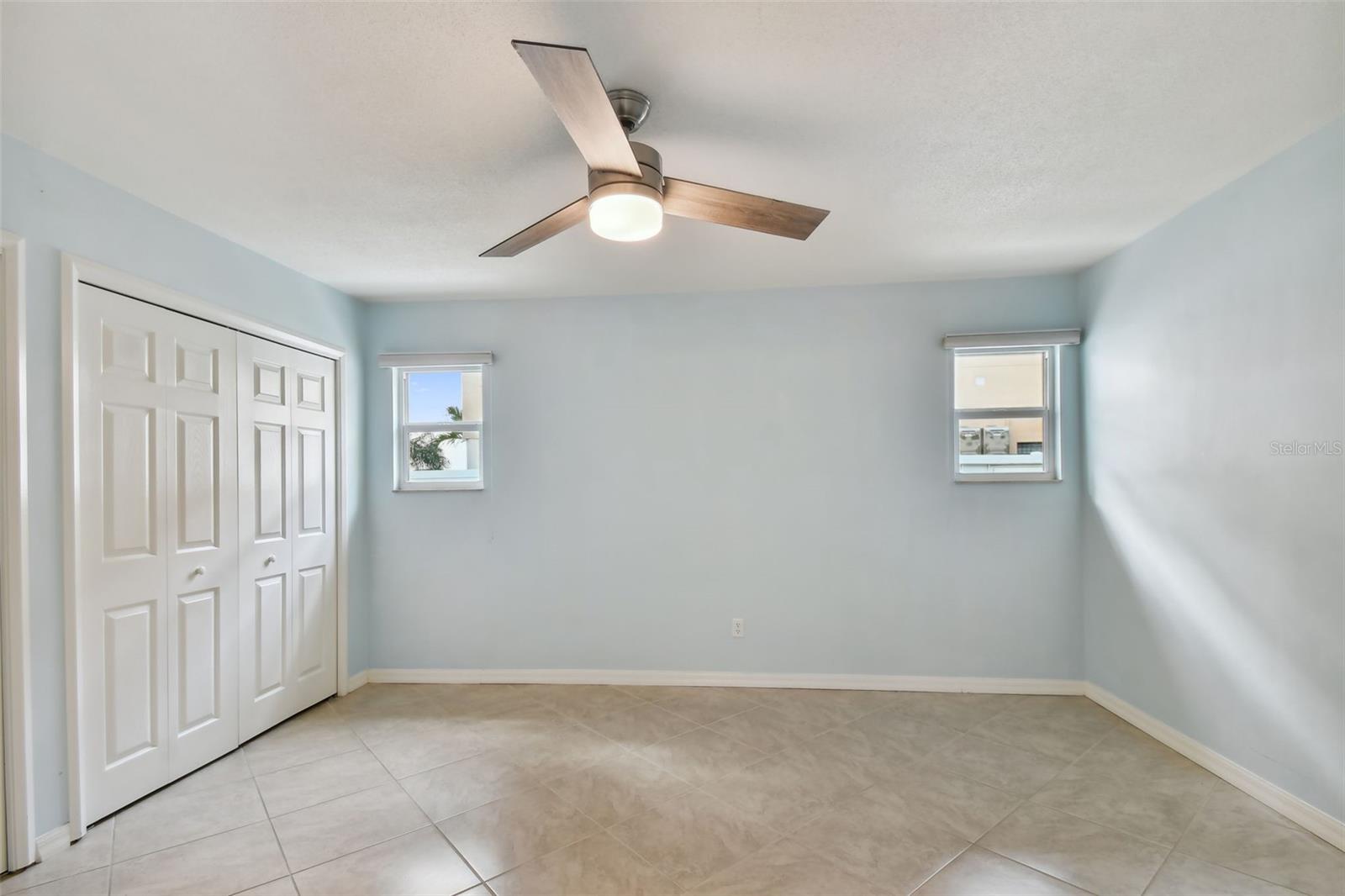 CAPRI ISLE - Residential