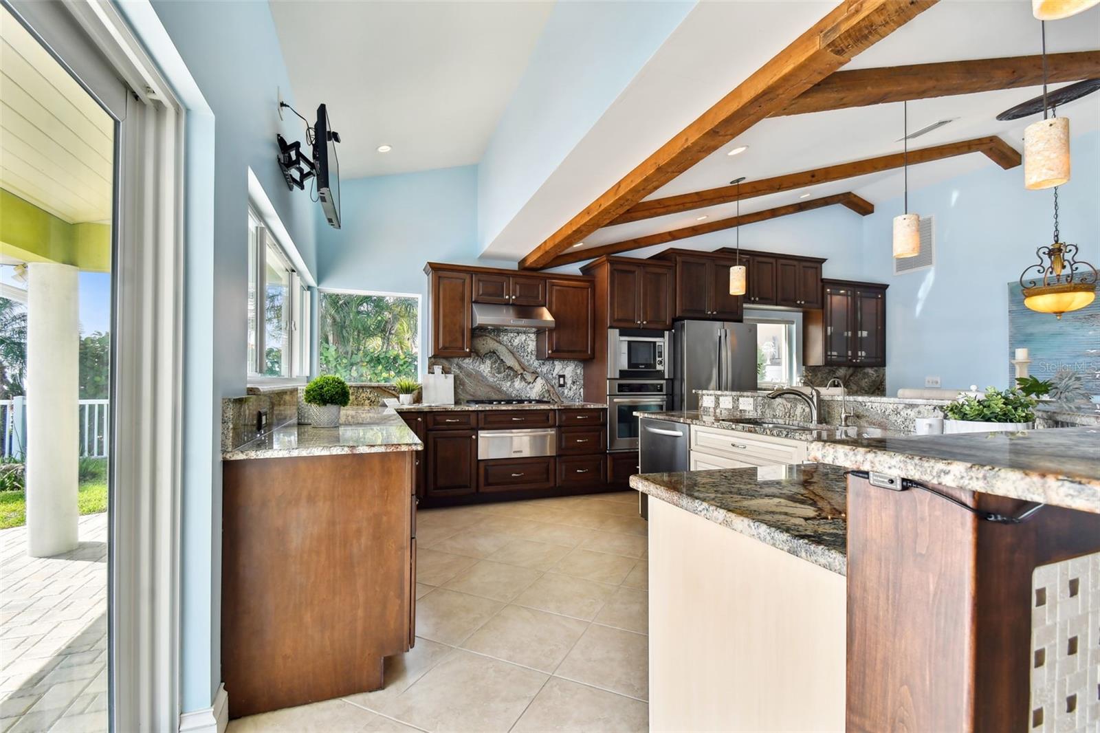 CAPRI ISLE - Residential