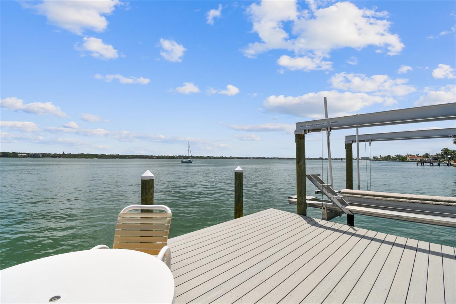 CAPRI ISLE - Residential