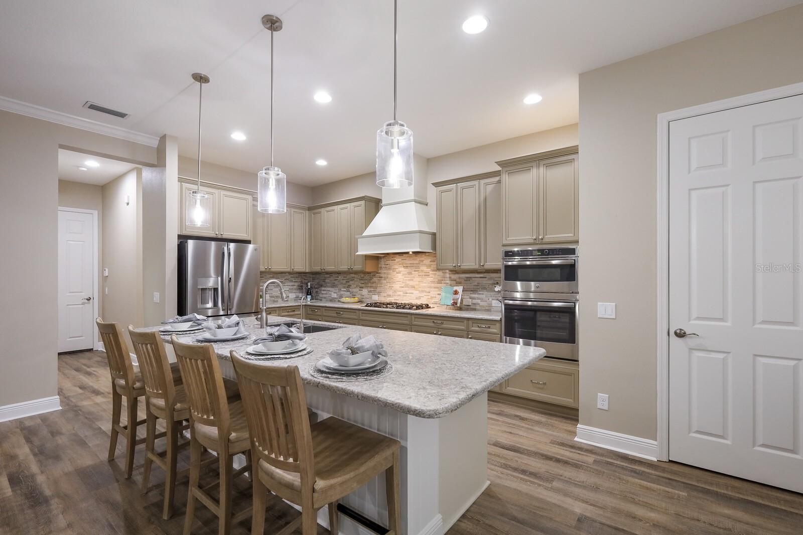 HARBOUR WALK - Residential