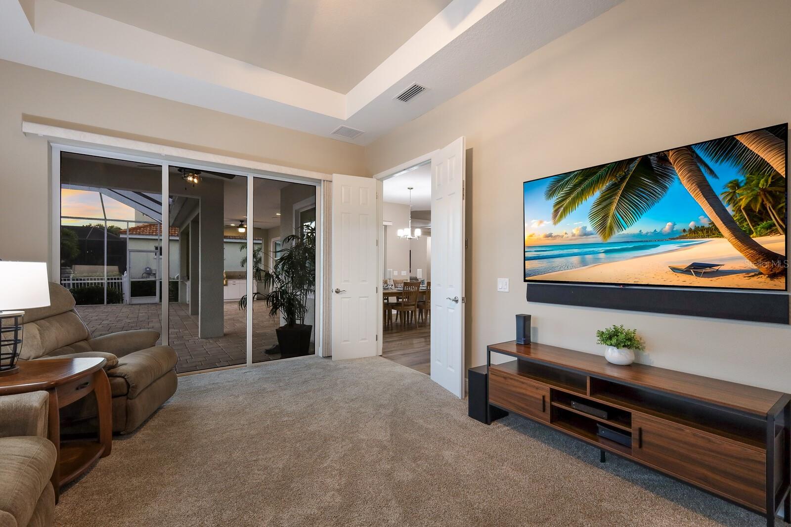 HARBOUR WALK - Residential