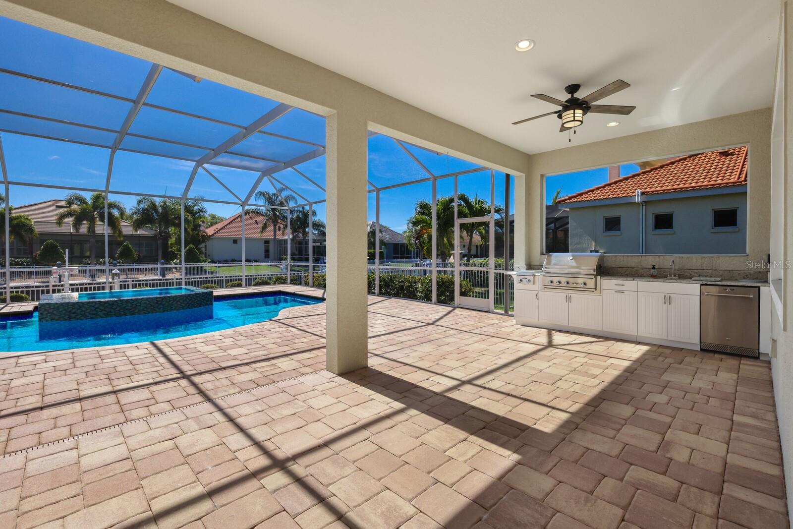 HARBOUR WALK - Residential