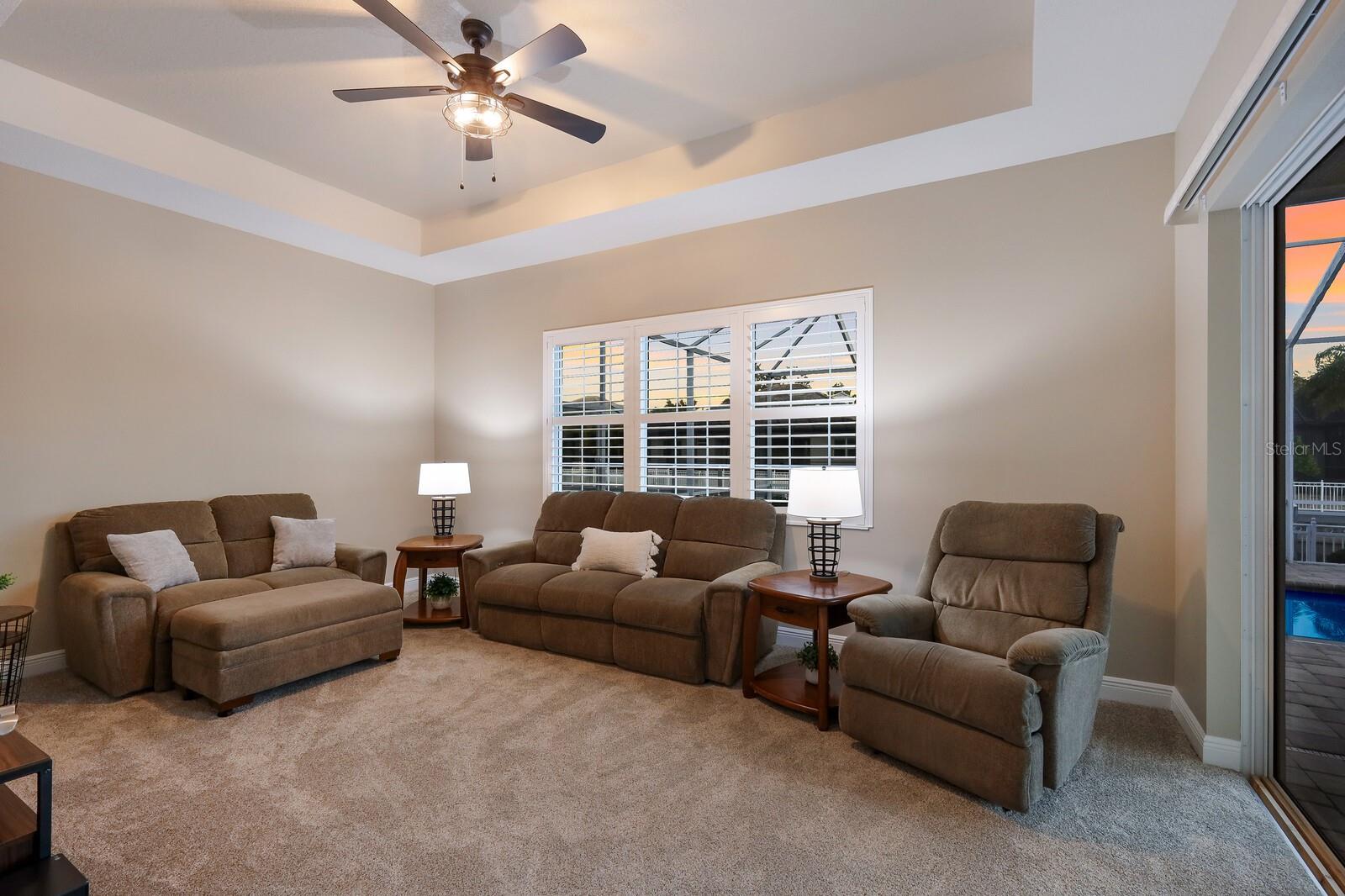 HARBOUR WALK - Residential