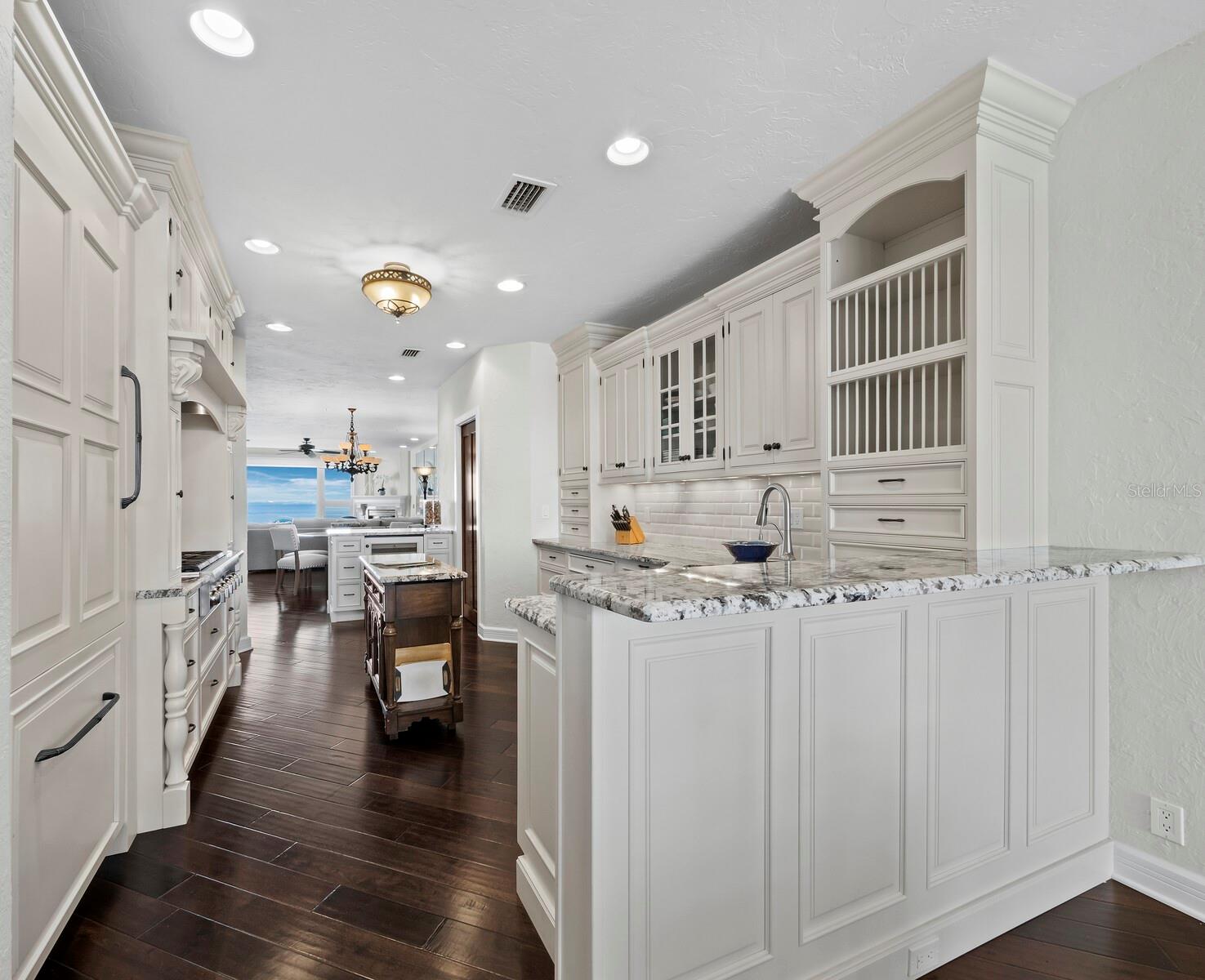 TANGERINE BAY CLUB - Residential