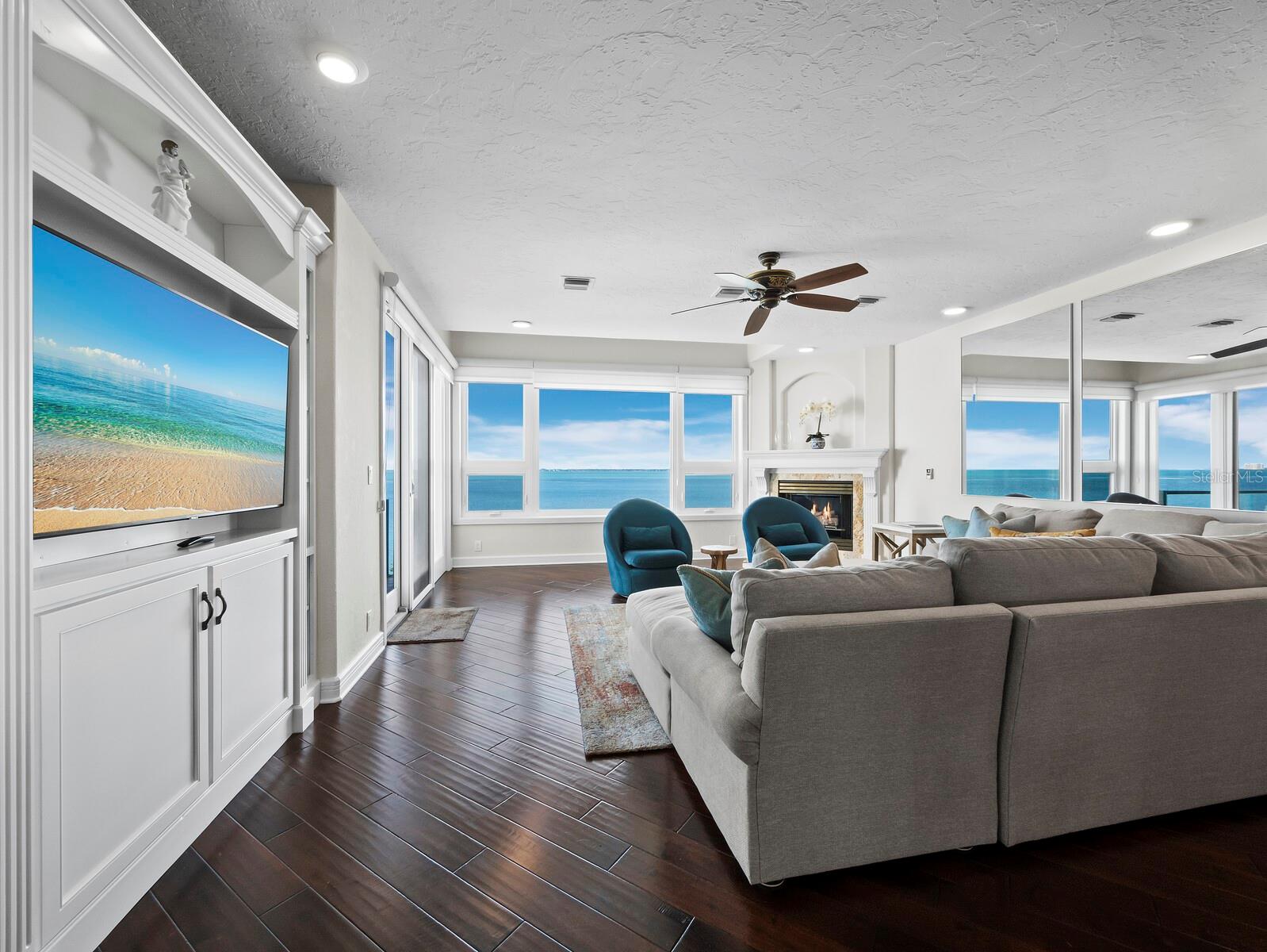 TANGERINE BAY CLUB - Residential