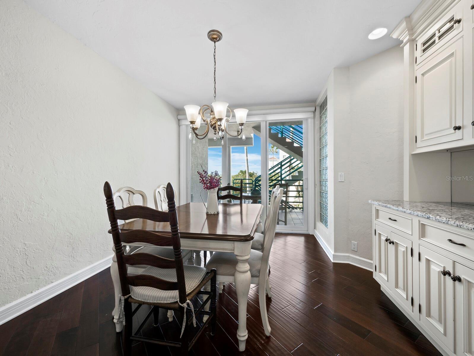 TANGERINE BAY CLUB - Residential