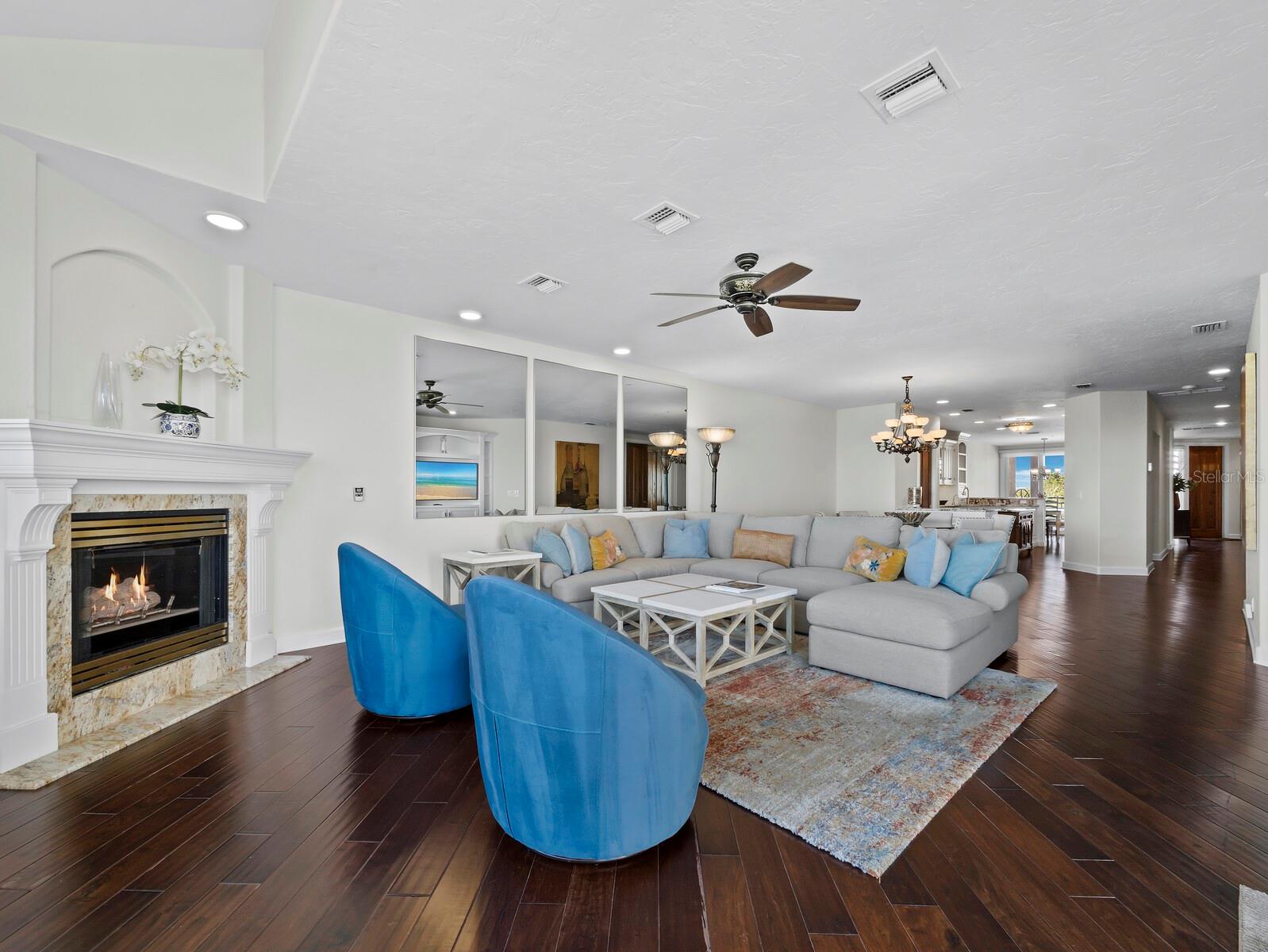 TANGERINE BAY CLUB - Residential