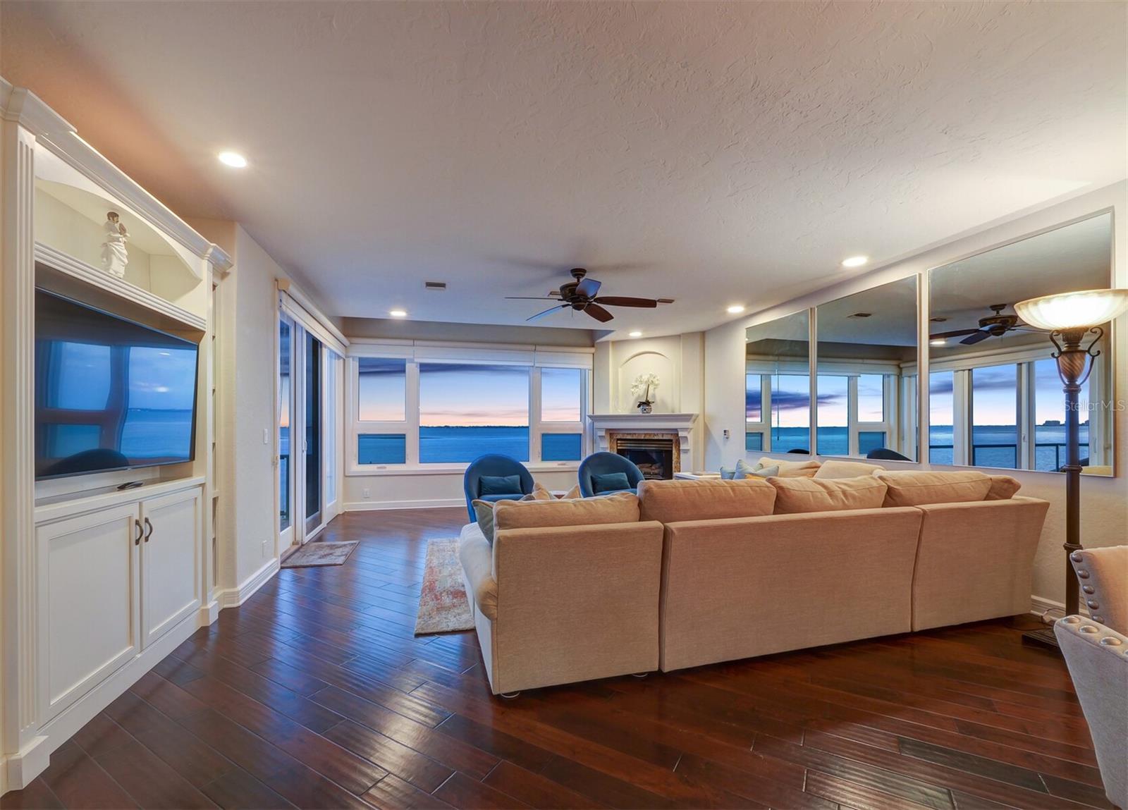 TANGERINE BAY CLUB - Residential