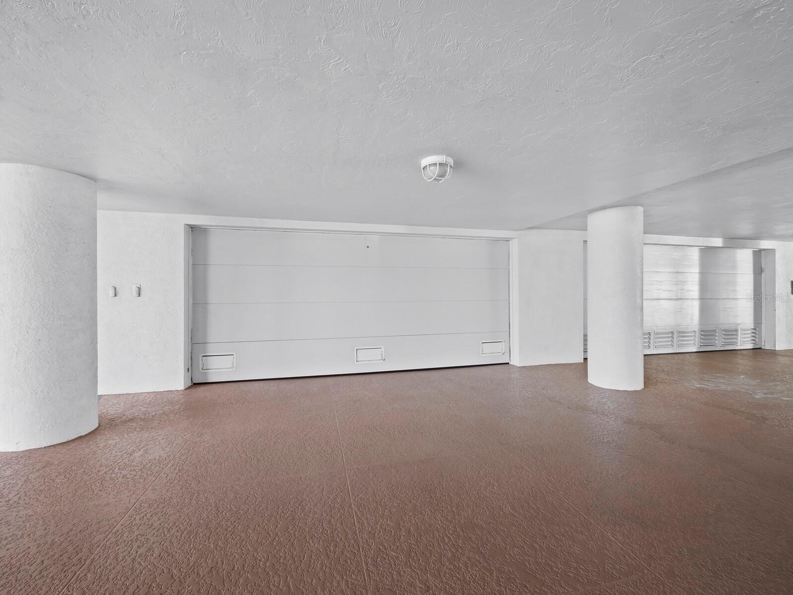 TANGERINE BAY CLUB - Residential