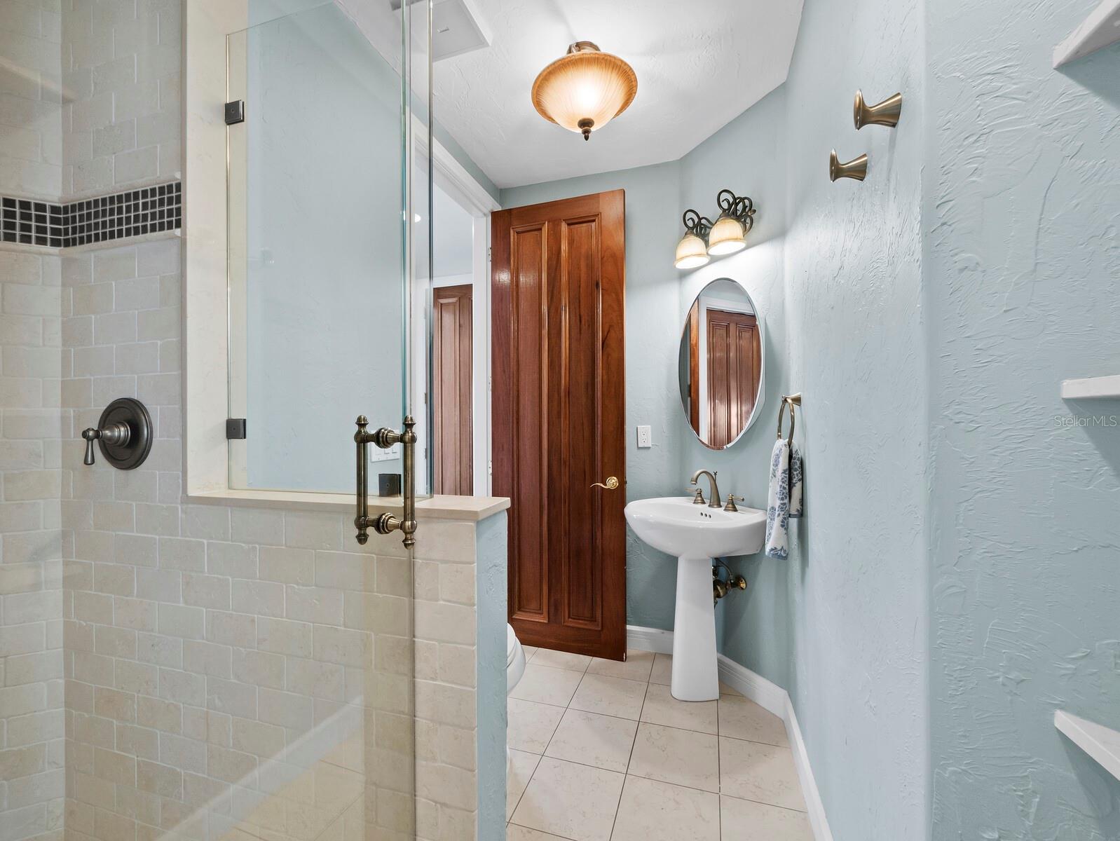 TANGERINE BAY CLUB - Residential