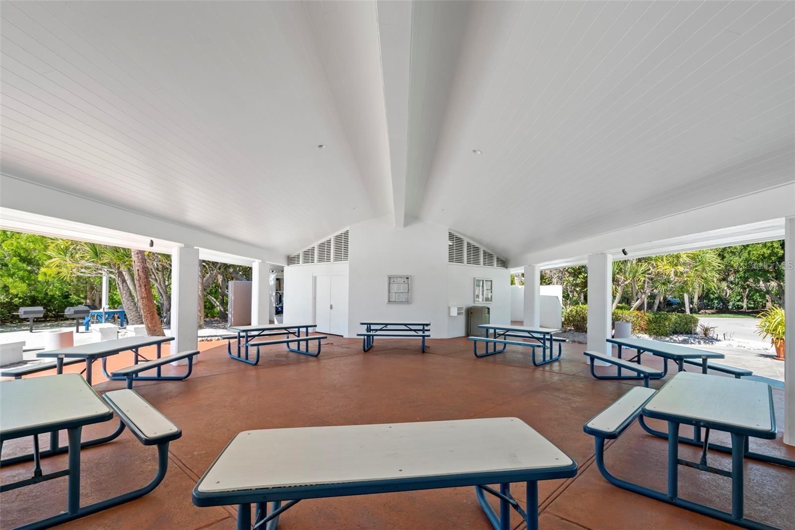 TANGERINE BAY CLUB - Residential