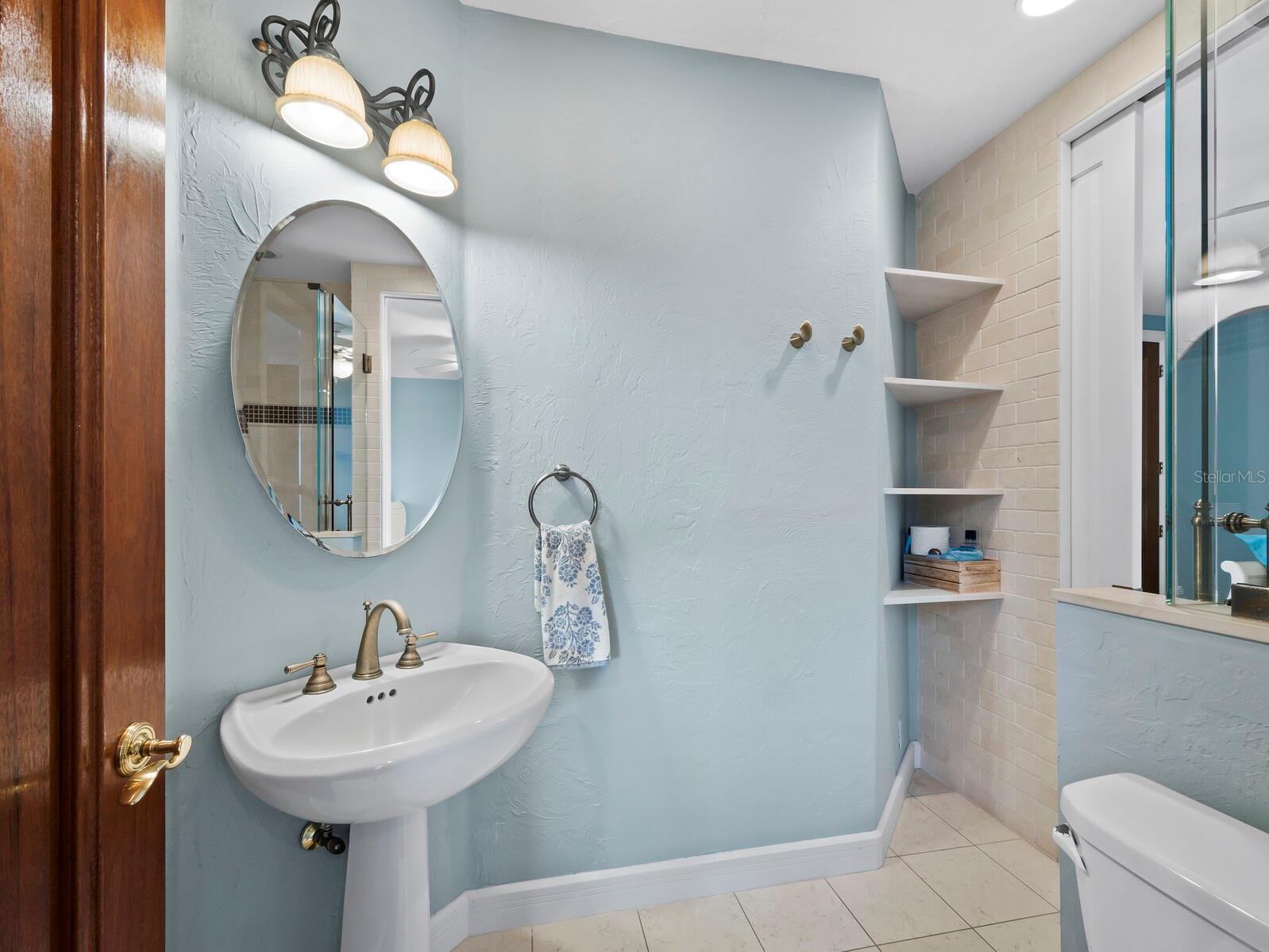 TANGERINE BAY CLUB - Residential