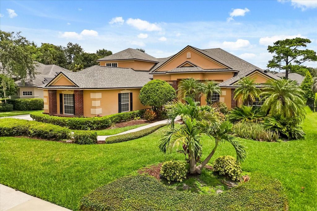 Photo of 213 Heatherwood Court, Winter Springs, FL 32708 (MLS # O6323685)
