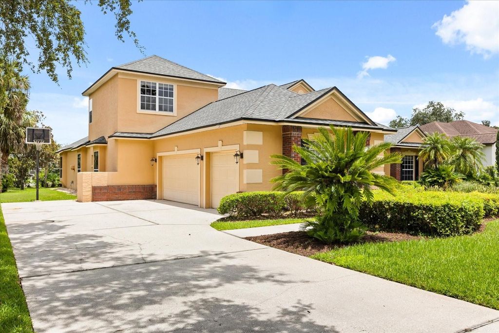 Photo of 213 Heatherwood Court, Winter Springs, FL 32708 (MLS # O6323685)