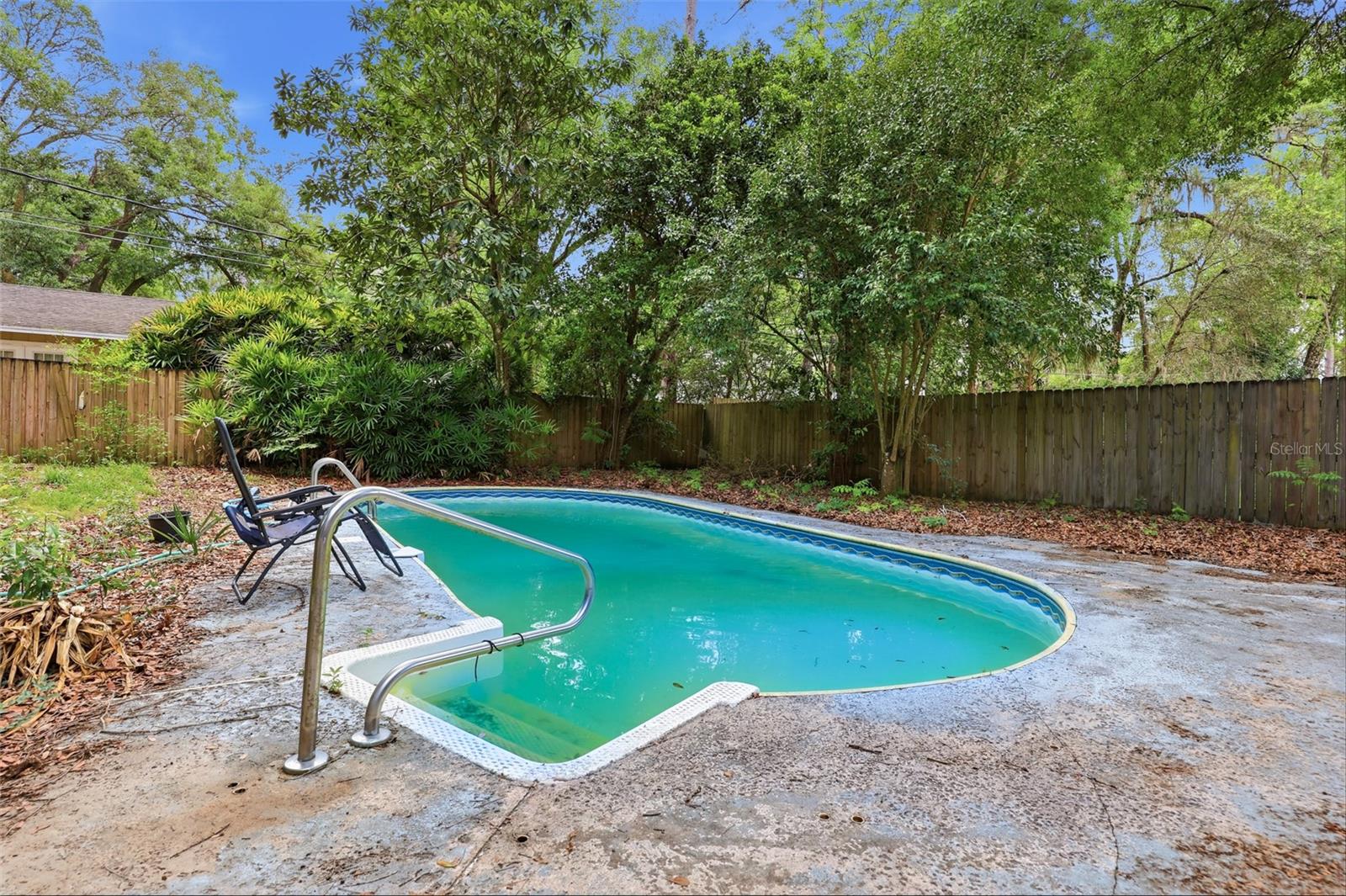 BLACK ACRES - Residential