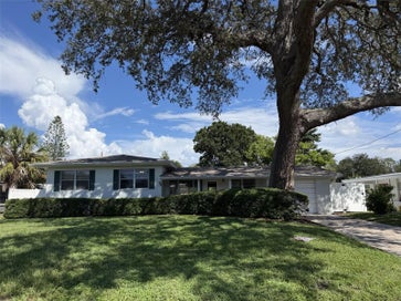 331 SHIRLEY AVENUE BELLEAIR FL 33756