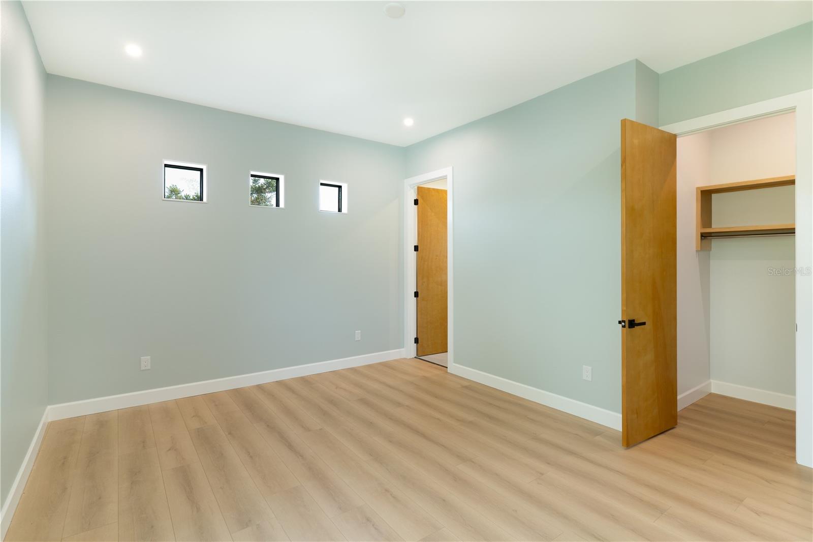 ACREAGE & UNREC - Residential