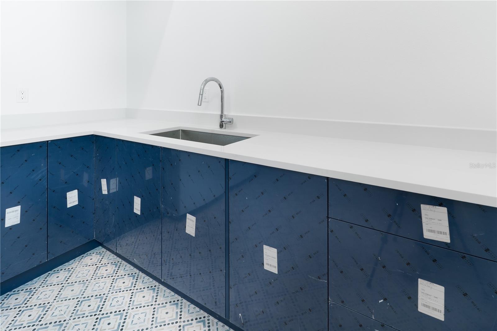 ACREAGE & UNREC - Residential