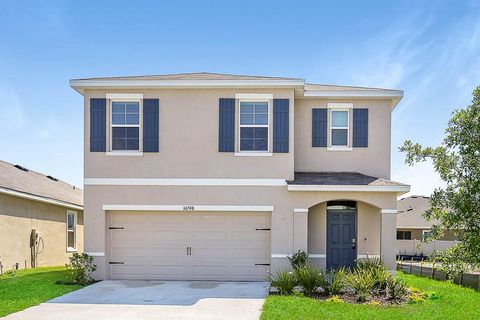 A home in WIMAUMA