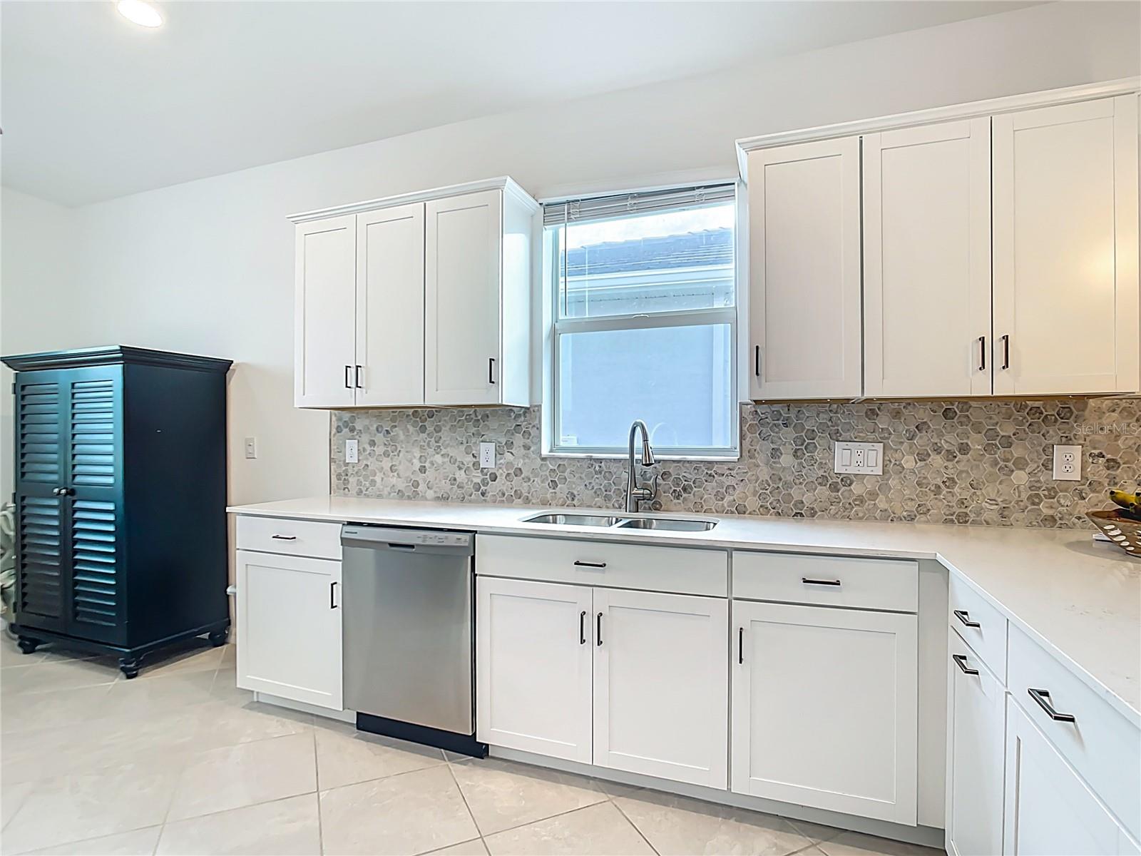 ANTIGUA/WELLEN PARK - Residential