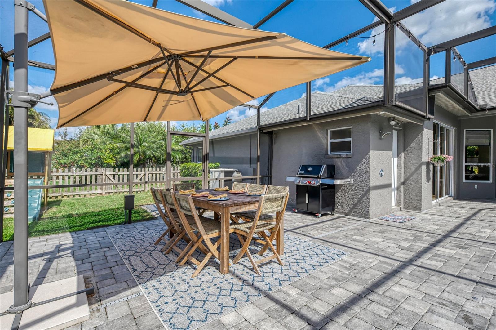 CREEKWOOD - Residential